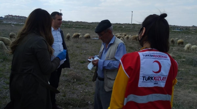 Afyonkarahisar’da Kızılay sahada çalışmaya devam ediyor