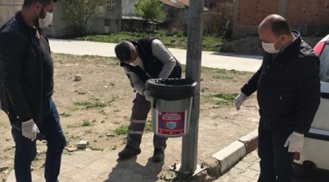 Dazkırı Belediyesi Tıbbi Atık Kutuları Oluşturdu