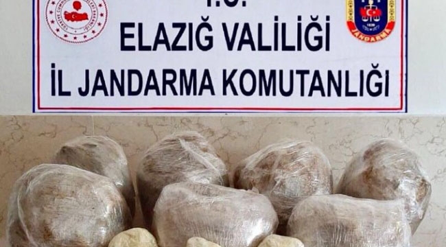 Son Dakika....Jandarma tarafından Yapılan Aramada 62 Kg Esrar Ele Geçirildi