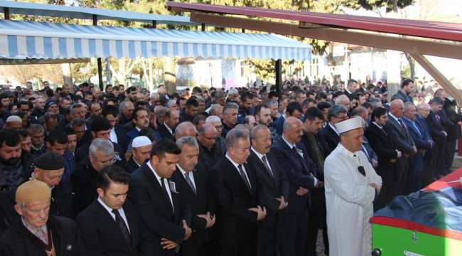 Başkan Ayhan Gönüllü toprağa verildi