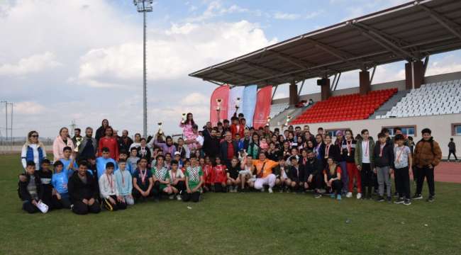 Okul Sporları Atletizm müsabakaları sona erdi