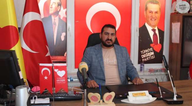 TDP’li Uysal : Bu zafer, Türk milletinin istiklali uğruna nelerini feda edebileceğinin en bariz göstergesidir.