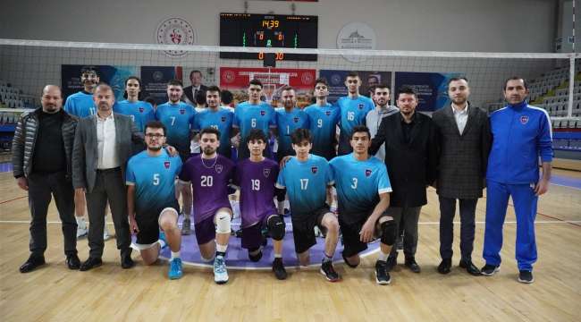 Türkiye Voleybol Federasyonu Erkekler Bölgesel Lig müsabakaları başladı.