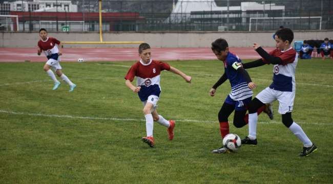 futbol küçük grup müsabakaları başladı