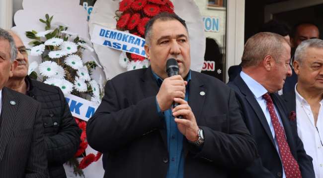 İyi'lerden Emirdağ'da Miting Gibi Açılış