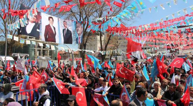 Meral Akşener ve Mansur Yavaş'tan ortak miting