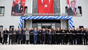 Afyon Kocatepe Üniversitesi İlahiyat Fakültesi Özcan Halaç Eğitim Binası Açıldı