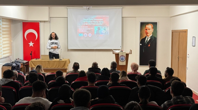 Sandıklı MYO’da Yapay Zeka Konferansı Düzenlendi