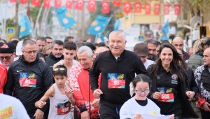  Adana 15. Uluslararası Kurtuluş Yarı Maratonu ve Halk Koşusu Coşkuyla Gerçekleşti