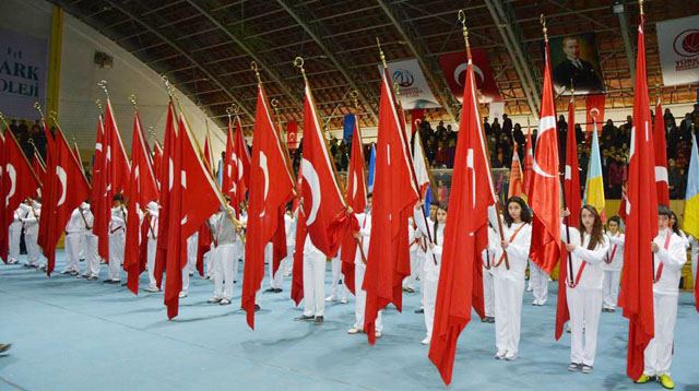 23 Nisan’ı coşkuyla ve gururla kutluyoruz