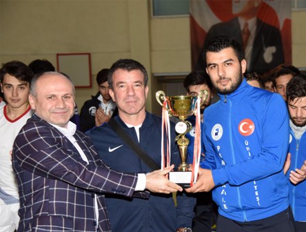 AKÜ Erkek Futsal Takımı birinci lige yükseldi