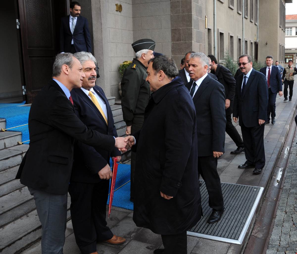 Bakan Eroğlu Vali Aziz Yıldırım’ı ziyaret etti