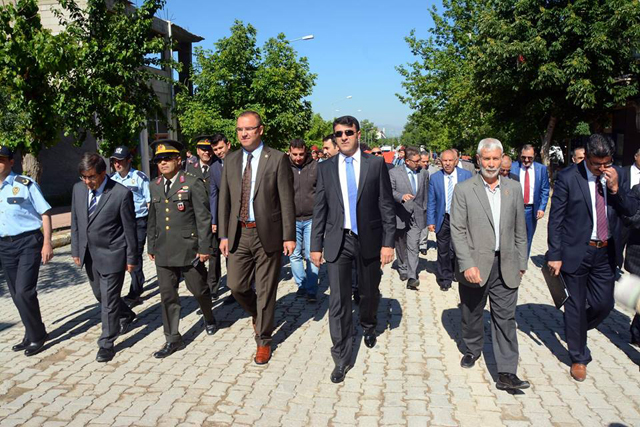 Çay’da 19 Mayıs kutlamaları halk yürüyüşü ile başladı