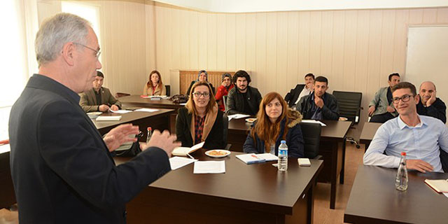 Dinar’da girişimcilik eğitimi başladı